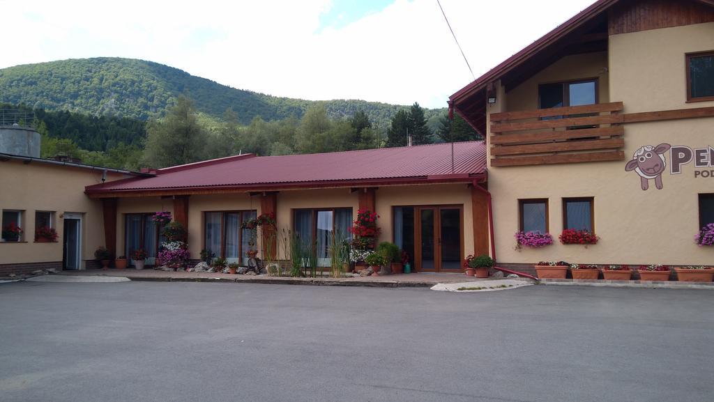 فندق Penzion Drienovkou Považská Bystrica المظهر الخارجي الصورة